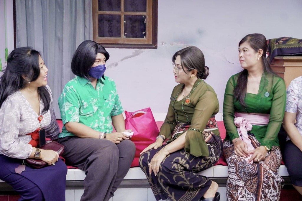 YKI Badung Turun Langsung Dampingi 20 Penderita Kanker, Tekankan Pentingnya Deteksi Dini