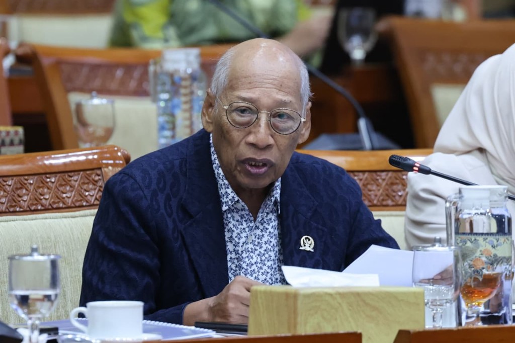 Tongkat Komando Baru di Meja Presiden Prabowo: Prerogatif Presiden, Etika Tata Negara, dan Ujian Reformasi Polri