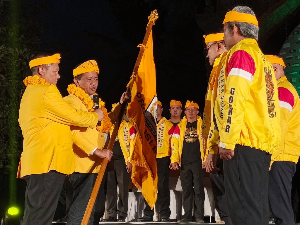 Bahlil Lantik Boyong Menteri dan Wamen Pelantikan DPD Golkar Bali: Tegaskan Golkar Partai Terbuka, Tak Dimiliki Keluarga Tertentu