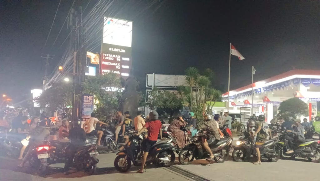 Warga Kecewa: Antrean Kendaraan Mengular, BBM Langka Lagi di Bali, Keliling Cari Pertalite dan Pertamax hingga Pukul 22.00 WITA