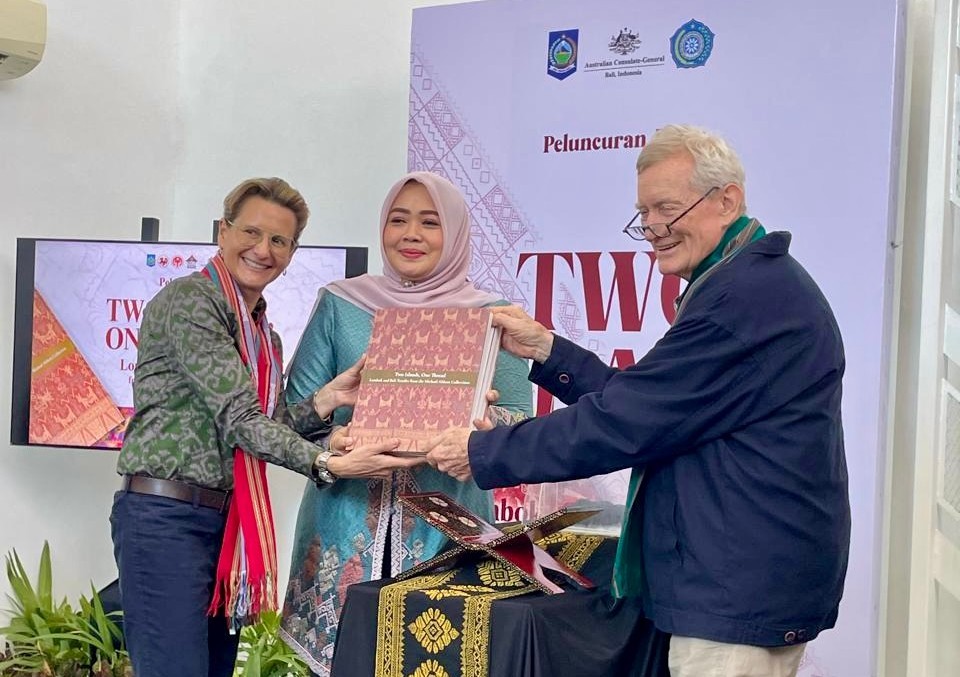 Australia and Indonesia Highlight the Rich Textile Heritage of Bali and Lombok Through the Book ‘Two Islands, One Thread’