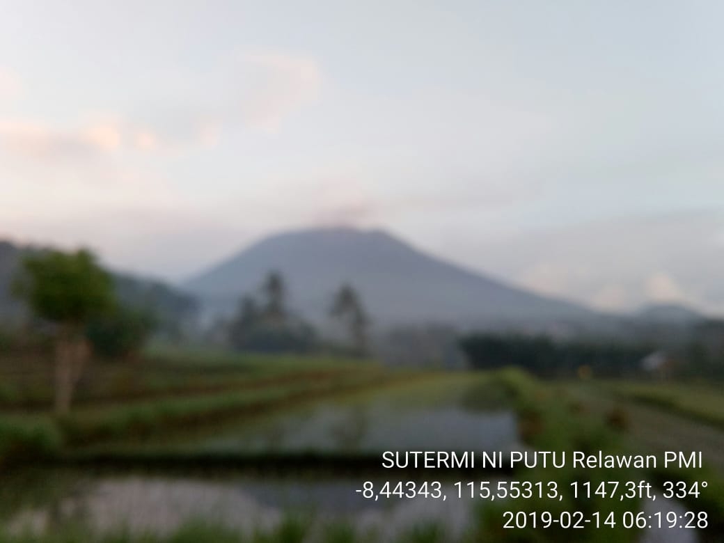 Dokumentasi dari - Amlapura Terpapar Hujan Abu Erupsi Gunung Agung