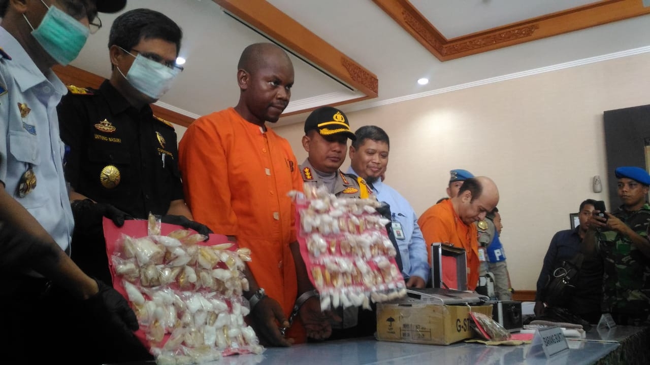 Dokumentasi dari - BC Ngurah Rai Gagalkan Penyeludupan Narkoba Paling Ekstrim