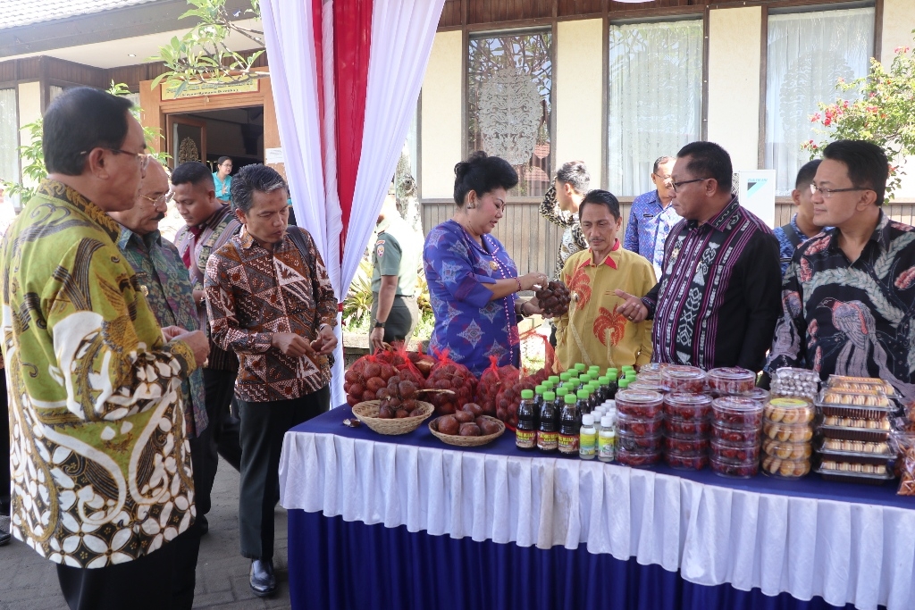 Dokumentasi dari - Karangasem Tuan Rumah Festival Kelapa Internasional ke-3 