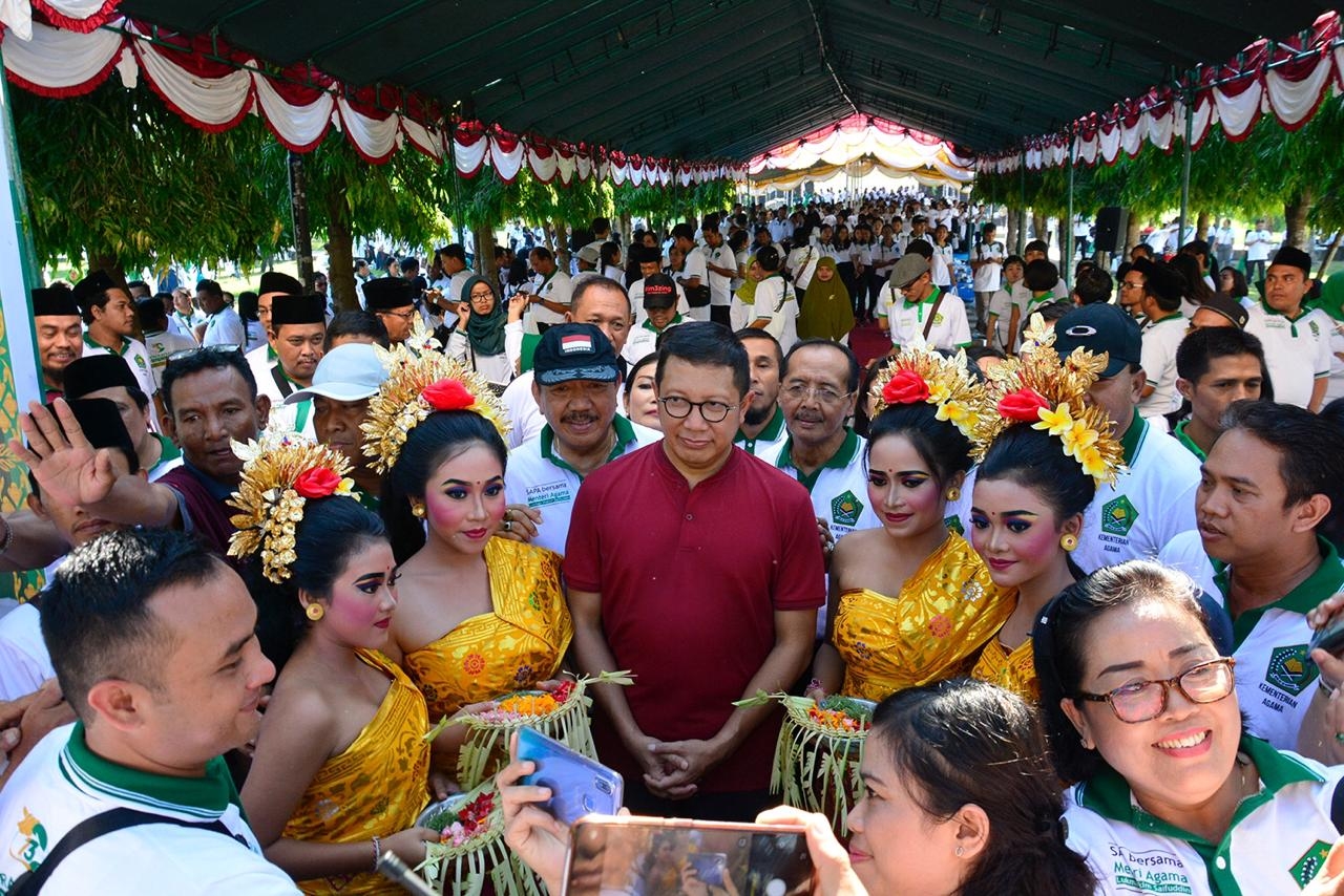 Dokumentasi dari - Wagub Cok Ace Apresiasi Peran Penyuluh Agama