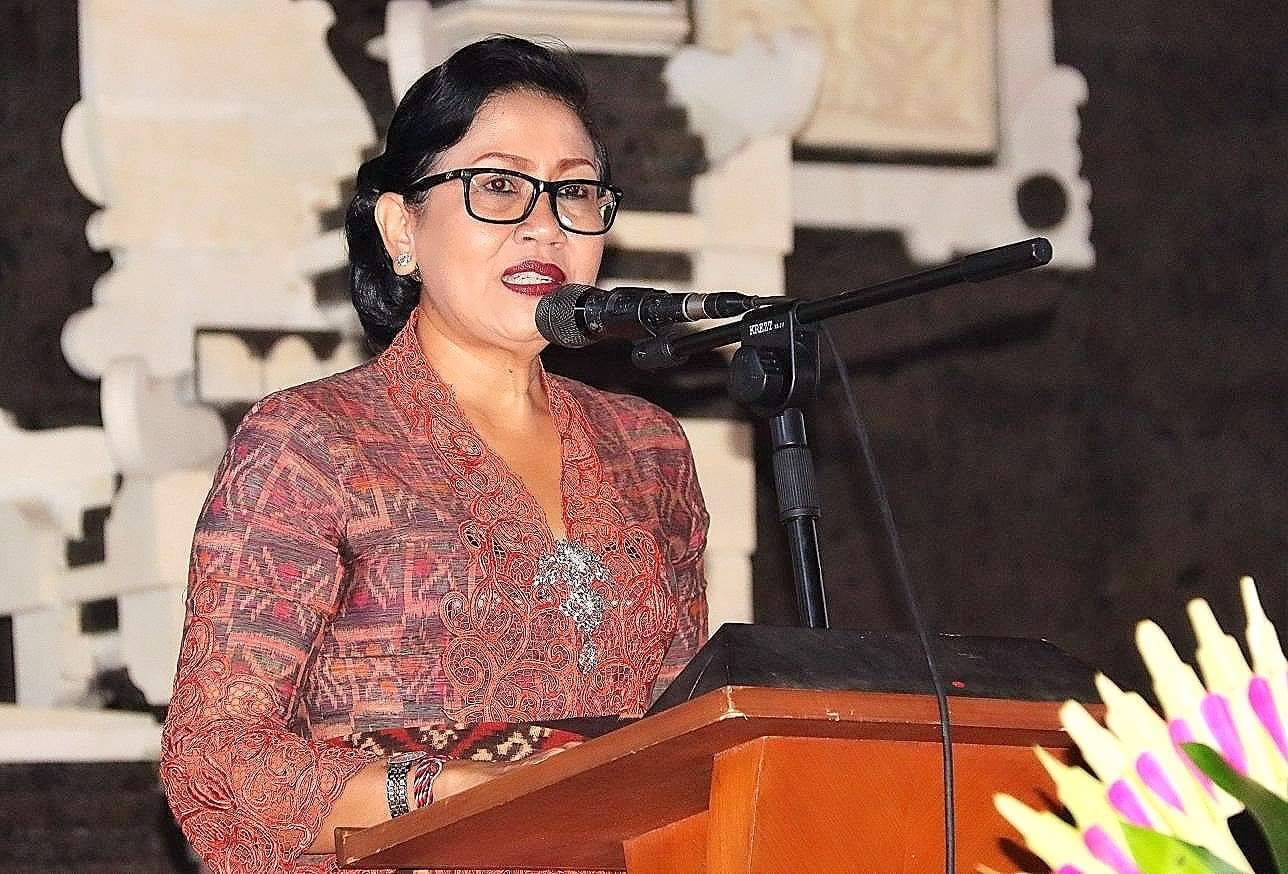 Dokumentasi dari - Ny. Putri Koster Ajak Generasi Muda Jangan Gengsi Berbahasa Bali