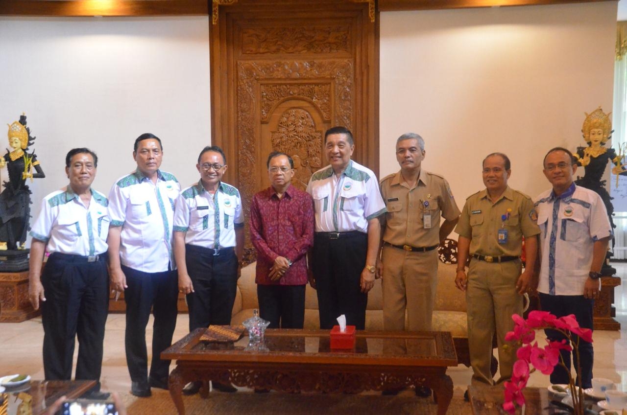 Dokumentasi dari - Gubernur Koster Ingin Transportasi Pariwisata di Bali Punya Standarisasi