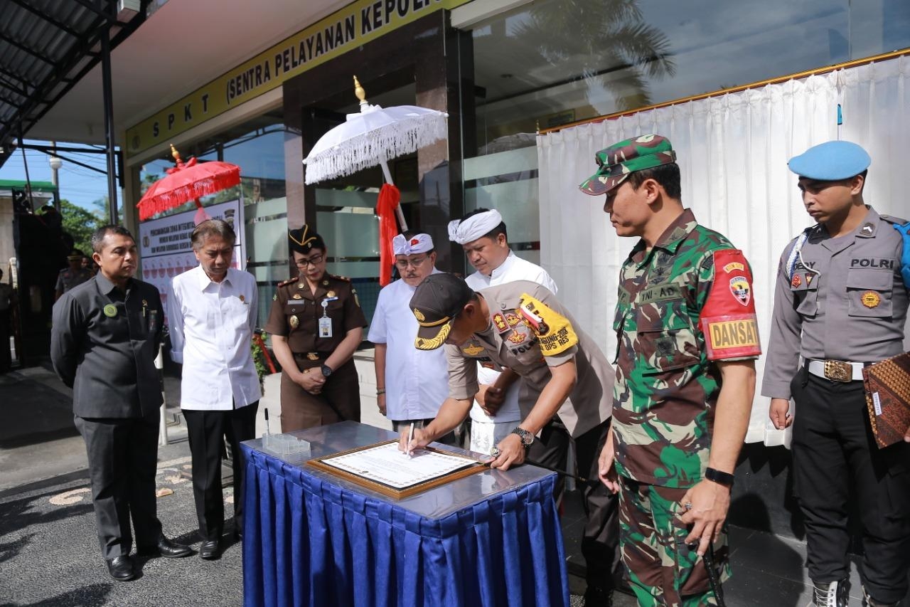 Dokumentasi dari - Polres Bangli Canangkan Zona Integritas, Menuju WBK dan WBBM 