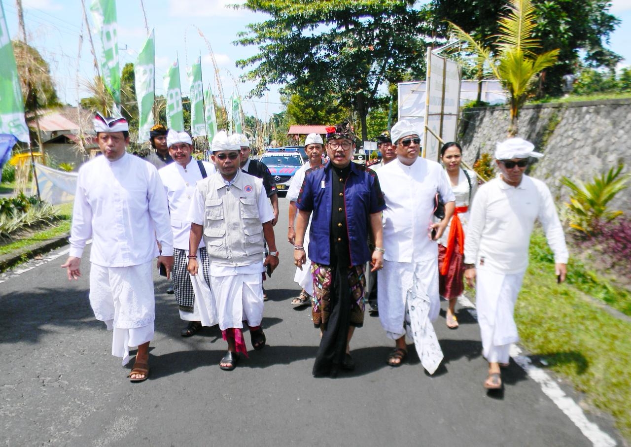 Dokumentasi dari - Perkumpulan Bengkel Ngayah di Besakih