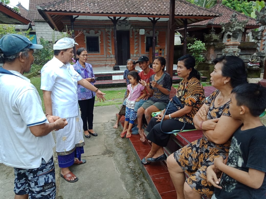 Dokumentasi dari - Pemerintah Bantu Cening Daksa, Penderita Lumpuh di Desa Nyalian Klungkung 