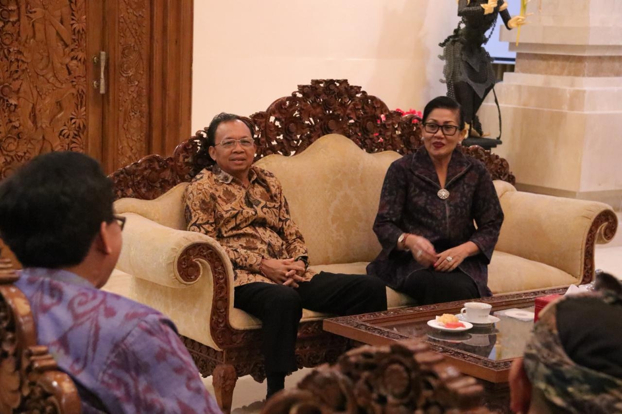 Dokumentasi dari - Gubernur Koster Dukung Pelestarian Bahasa Bali Melalui Teknologi Digital BASAbali Wiki