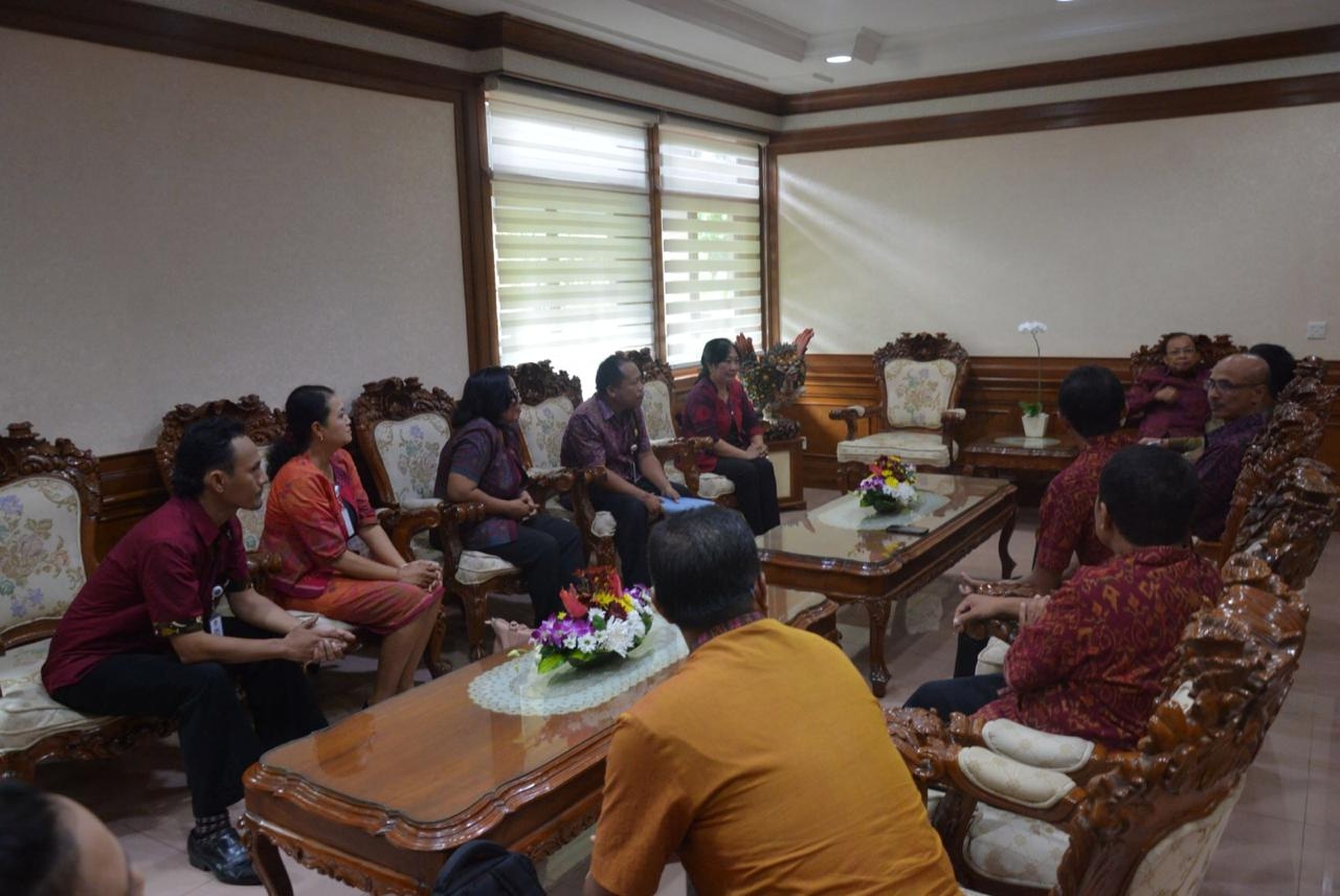 Dokumentasi dari - Gubernur Koster Berjanji Tingkatkan Kesejahteraan Tenaga Pendidik Siswa Berkebutuhan Khusus        