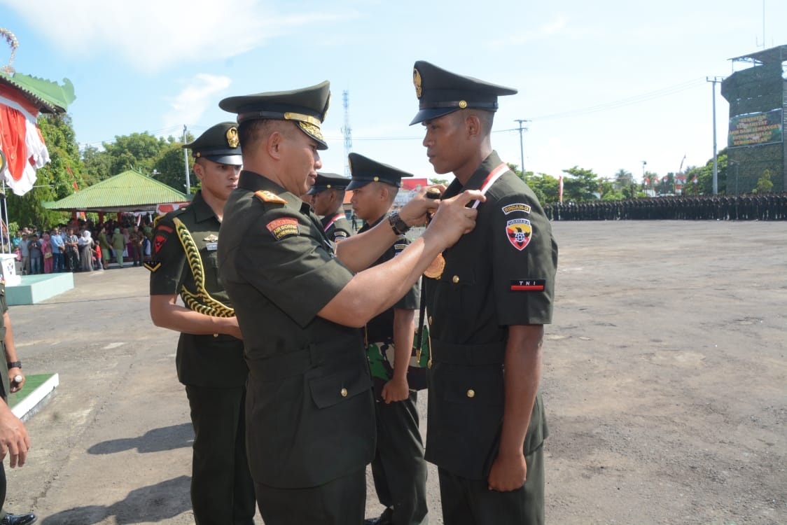 Dokumentasi dari - Pangdam IX/Udayana Lantik 359 Tamtama TNI AD Baru
