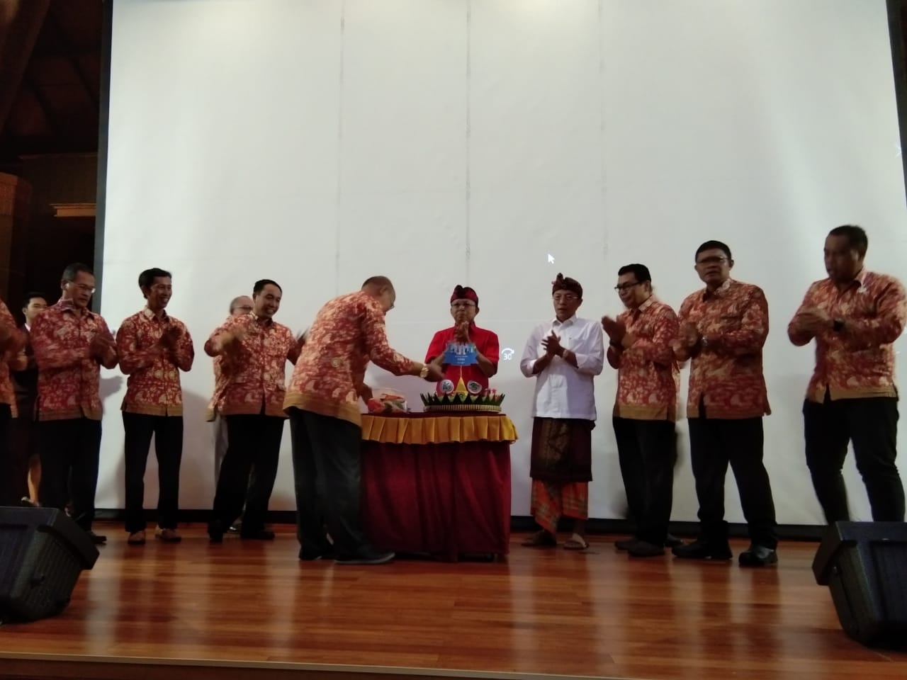 Dokumentasi dari - Koster Inginkan Puskesmas di Bali ada Dokter Spesialis Kandungan dan Anak