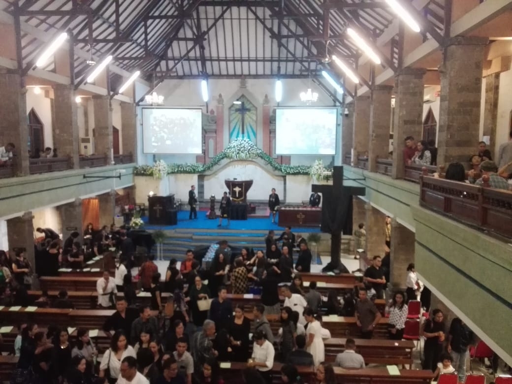 Dokumentasi dari - Ibadah Jumat Agung di Gereja Maranatha Denpasar Berlangsung Khusyuk
