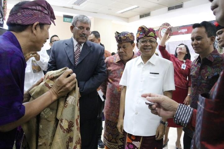 Dokumentasi dari - Promosikan Produk Unggulan, UKM Bali Ikuti Pameran di Smesco Indonesia
