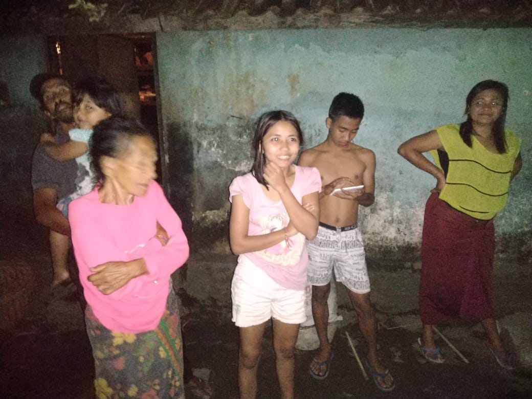 Dokumentasi dari - Ledakan dan Tanah Bergetar, Warga Lereng Gunung Agung Berhamburan Keluar Rumah