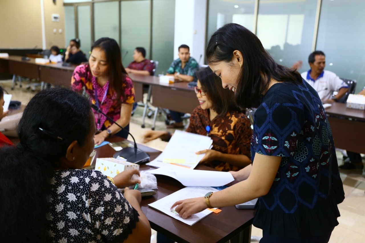 Dokumentasi dari - Manajemen Bandara Ngurah Rai Salurkan Rp 910 Juta kepada Mitra Binaan