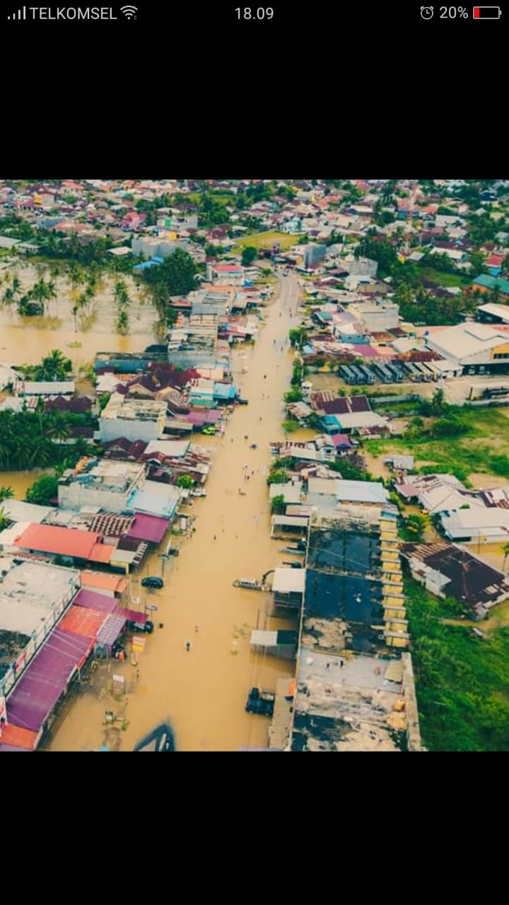 Dokumentasi dari - Banjir di Bengkulu Akibatkan 10 Meninggal, 8 Hilang dan 12.000 Mengungsi