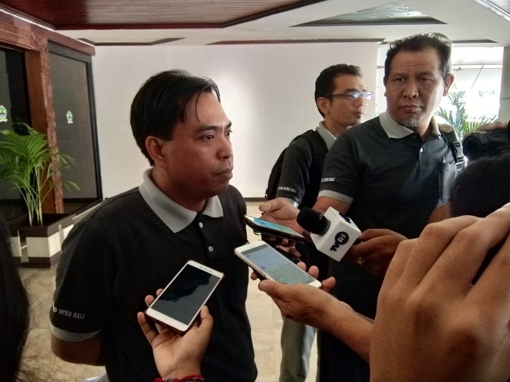 Dokumentasi dari - Terinspirasi DPRD Jateng, Bali Tertarik Luncurkan Pengaduan Online “E-Mesadu”