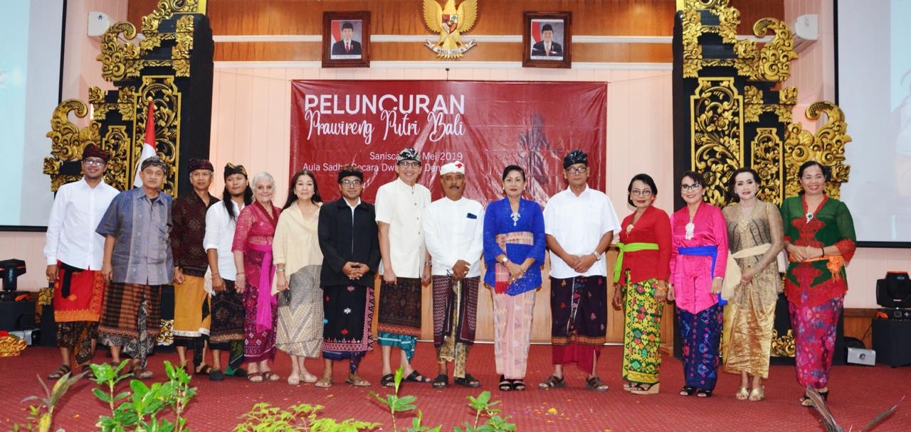 Dokumentasi dari - Ny. Putri Koster Sambut Baik Peluncuran Buku dan Karakter Prawireng Putri Bali