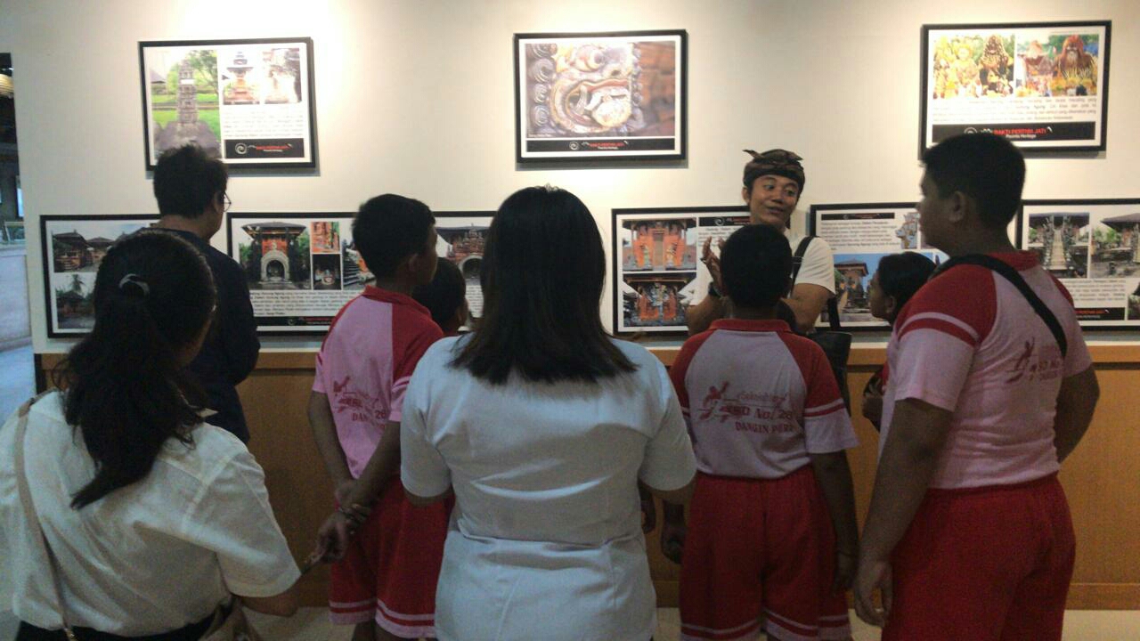 Dokumentasi dari - Clekontong Mas dan Nanoe Biroe Riahkan Acara Penutupan Pameran Situs dan Ritus