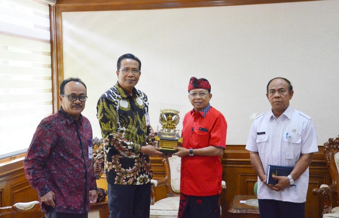 Dokumentasi dari - Gubernur Koster: Program CSR BUMN dan Swasta Belum Begitu Terlihat