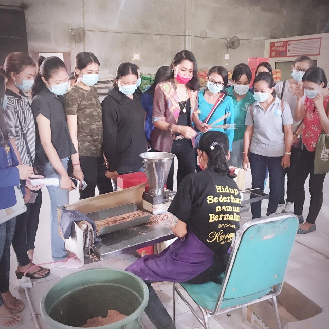 Dokumentasi dari - Kaori Beri Pendampingan kepada Desa yang Produksi Dupa Alami dan Sehat