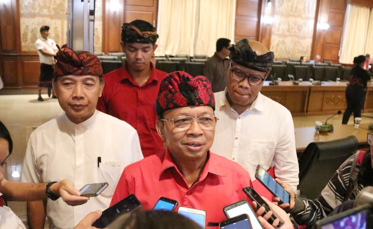 Dokumentasi dari - Harus Selaras,  Gubernur Koster Ingatkan Tema PKB Jangan Hanya jadi Pemanis