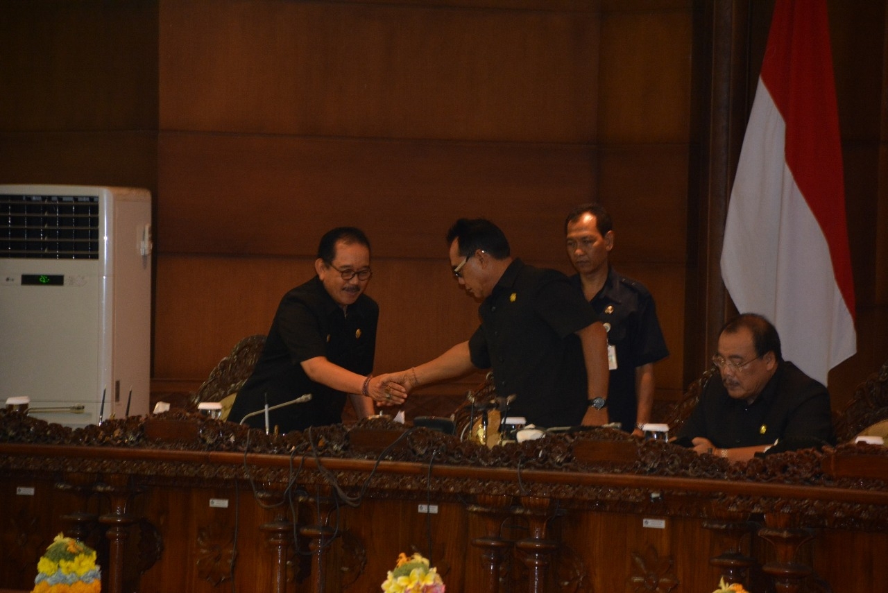 Dokumentasi dari - Gubernur dan Dewan Satu Hati Wujudkan Bali Pulau Organik