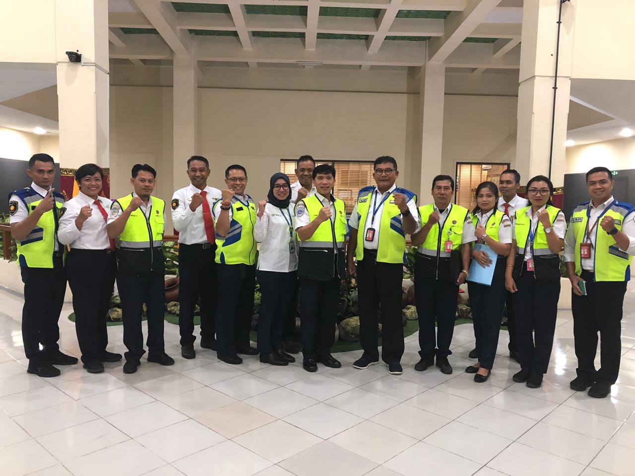 Dokumentasi dari - Dicek Kesiapan Angkutan Lebaran di Bandara Internasional Ngurah Rai