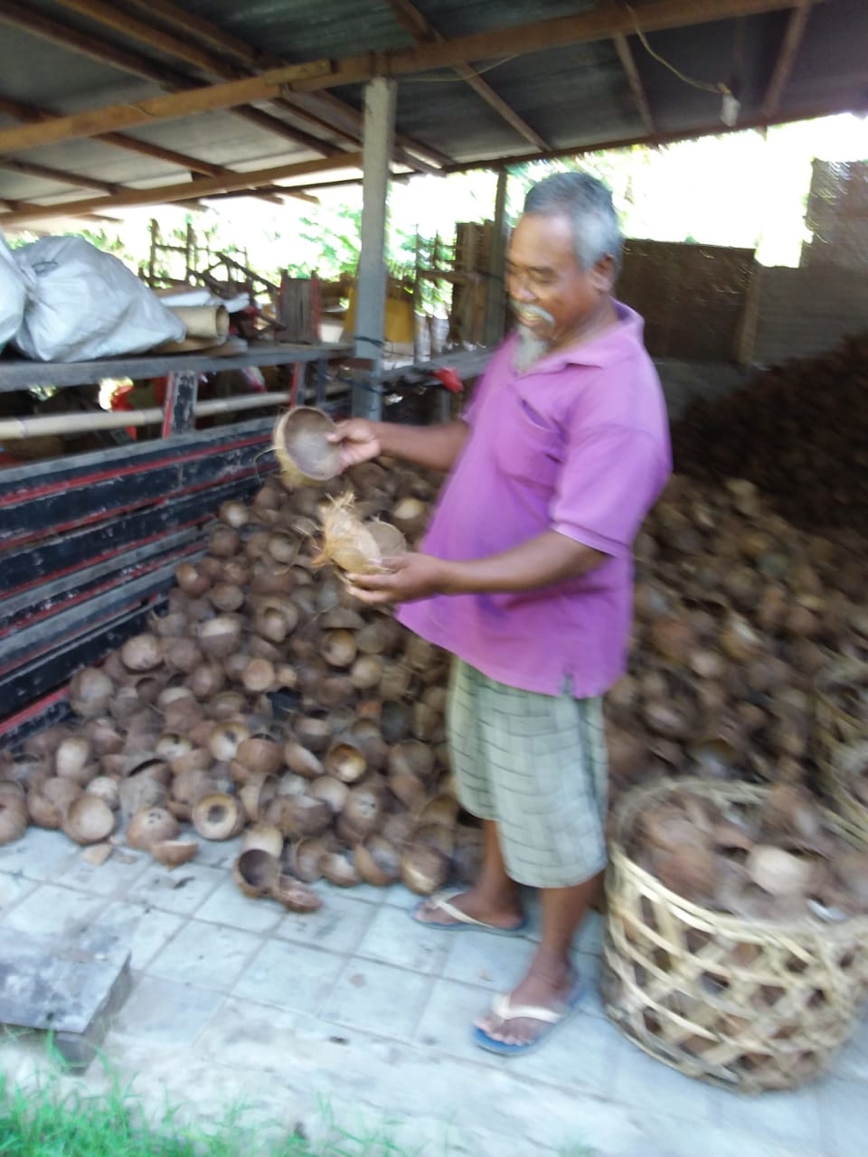 Dokumentasi dari - Banyak Usaha Rumah Makan Ayam/Ikan Bakar, Perdagangan Arang Laris Manis