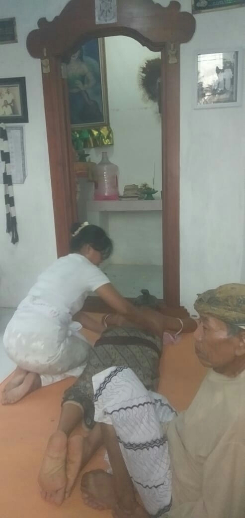 Dokumentasi dari - Menolak "Ngiring"  Sakit Lima Tahun.