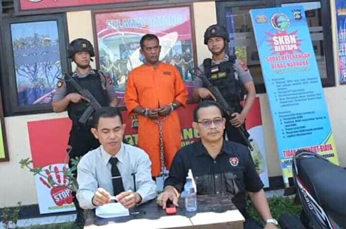Dokumentasi dari - Polisi Jembrana Ciduk Pengguna Sabu - Sabu
