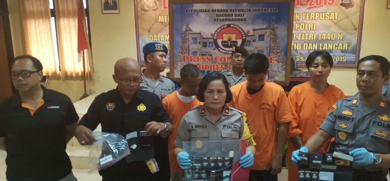 Dokumentasi dari - Satresnarkoba Polres Badung Bekuk Pengedar dan Pemakai Narkoba