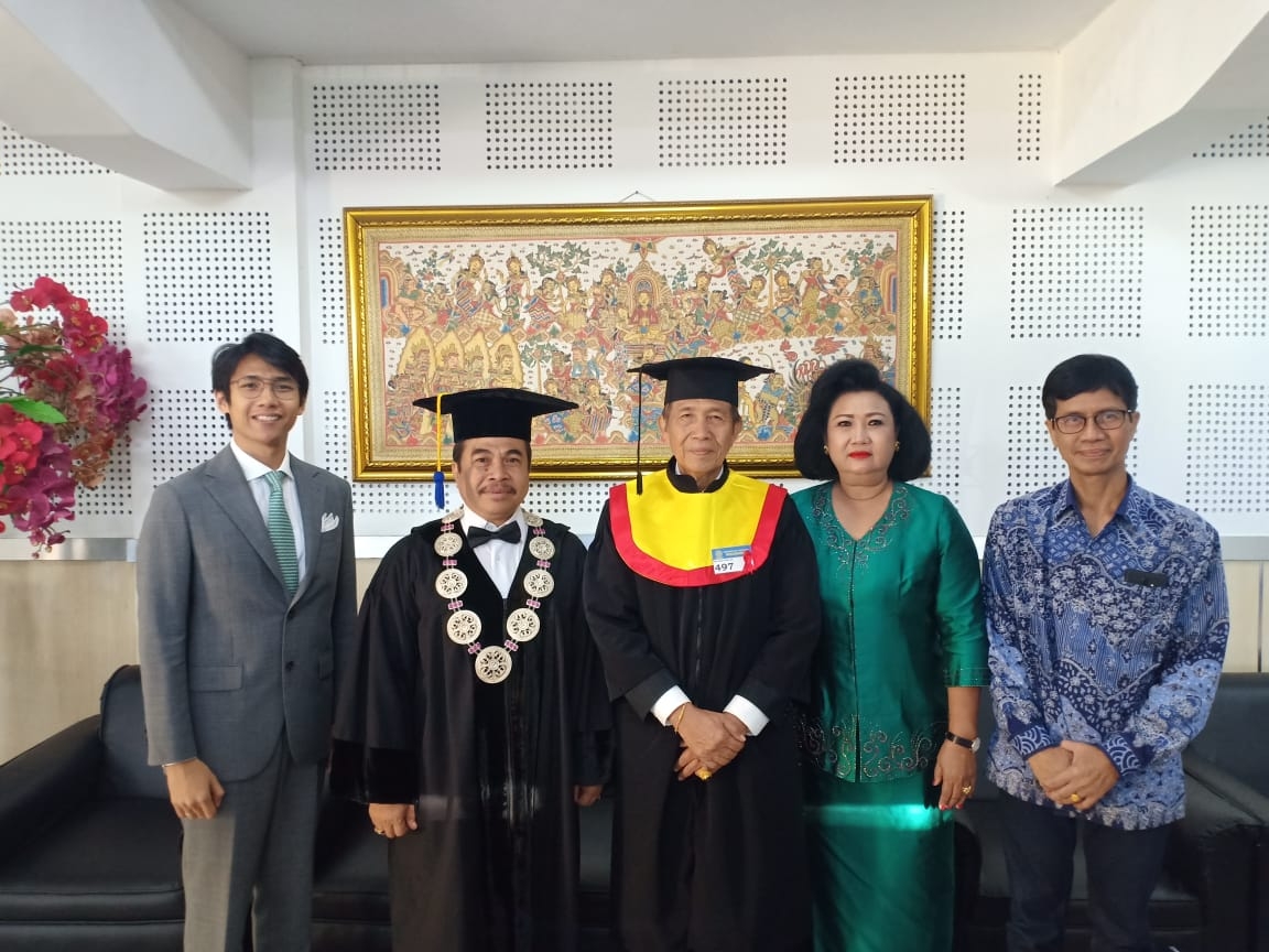 Dokumentasi dari - Unud Apresiasi Semangat Belajar I Made Mangku Pastika
