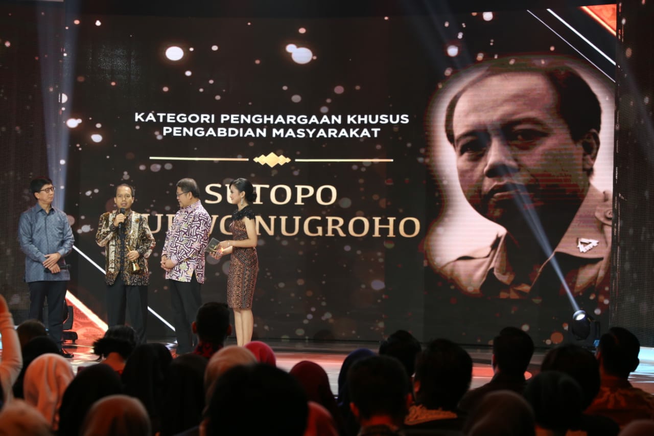 Dokumentasi dari - Sutopo Purwo Nugroho Raih Penghargaan Liputan6 Awards 2019