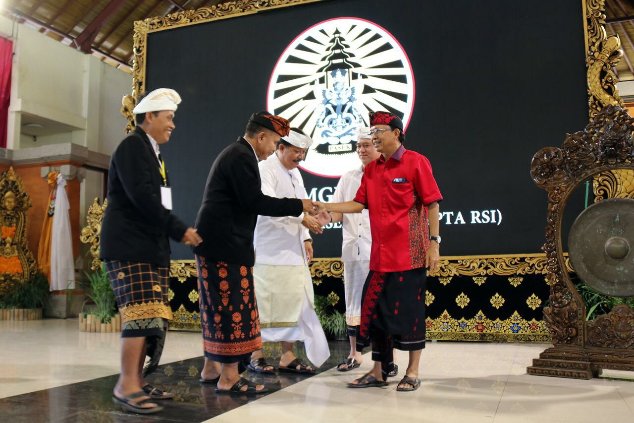Dokumentasi dari - Gubernur Koster Ajak Warga Pasek Wujudkan Visi Nangun Sat Kerthi Loka Bali