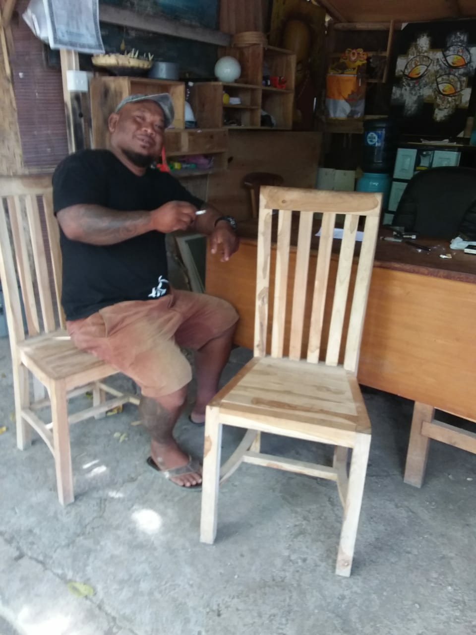 Dokumentasi dari - Pesat Pertumbuhan Usaha Rumah Makan Pesanan Kursi Kayu Jati Semakin Ramai