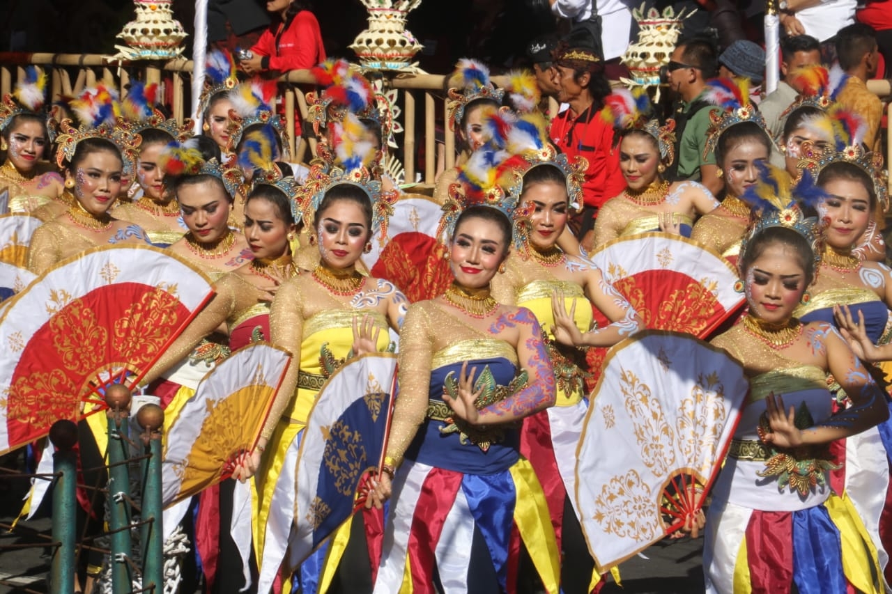 Dokumentasi dari - Jokowi Opens BAF, Arts Unite the State and Nation