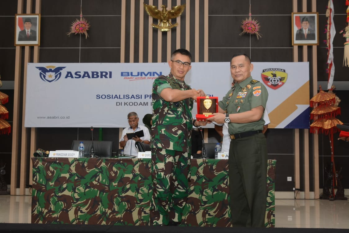 Dokumentasi dari - Prajurit dan PNS Kodam IX/Udayana Terima Sosialisasi Program TWP dan Asabri