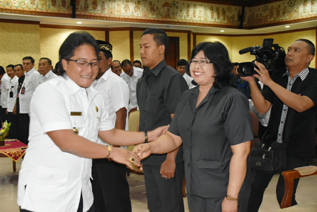 Dokumentasi dari - Bupati Badung Lantik 343 Anggota BPD Periode 2019-2025
