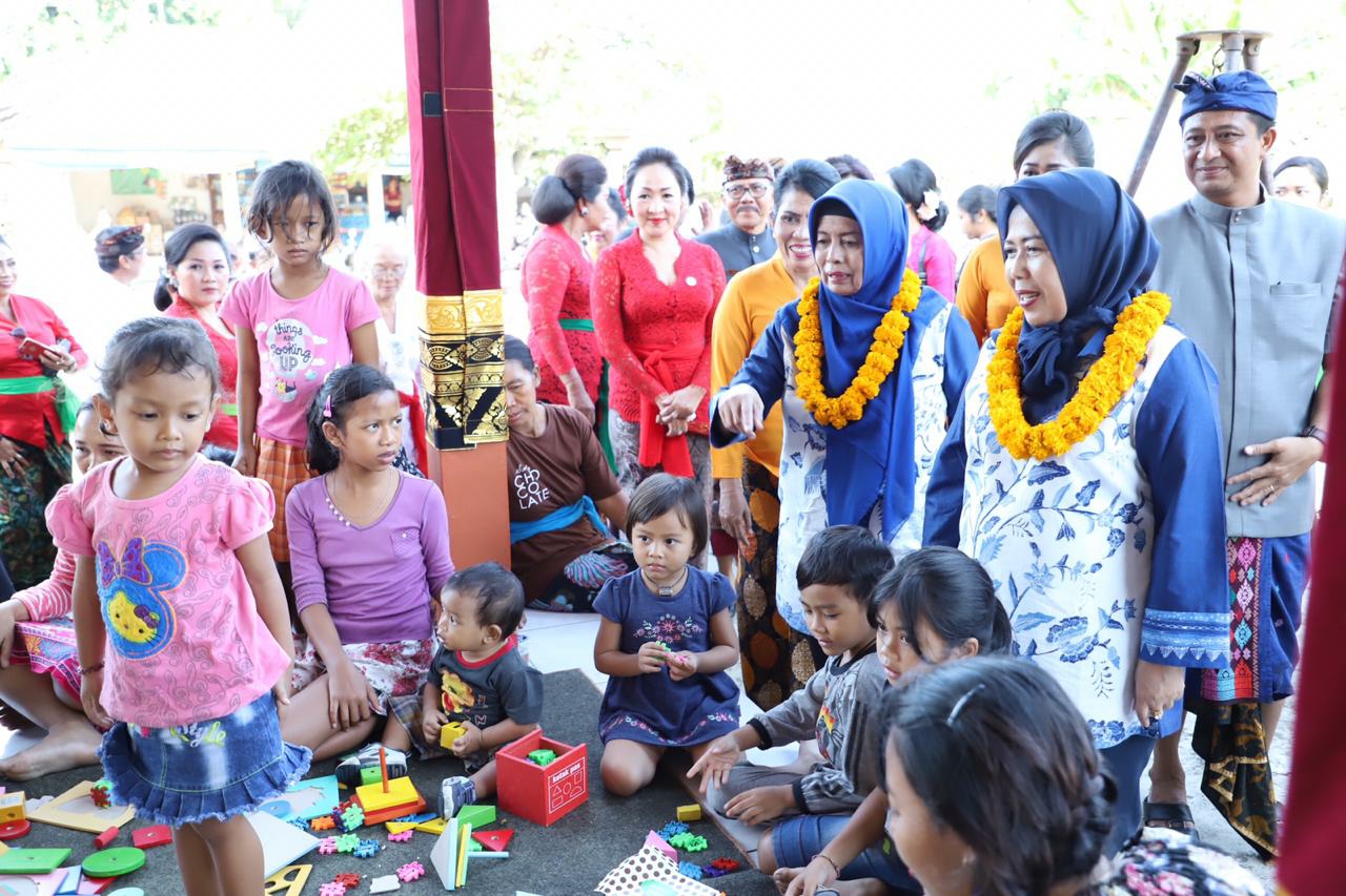 Dokumentasi dari - Desa Sukawati di Verifikasi Tim TP.PKK Pusat 