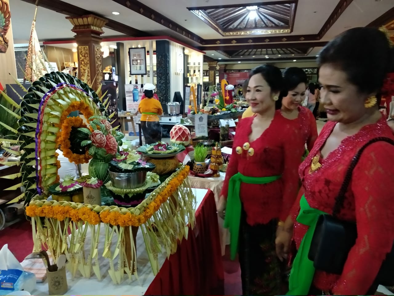 Dokumentasi dari - Gianyar Juara 1 Buat Tum Ayam pada 
Lomba Makanan Tradisional Khas Bali