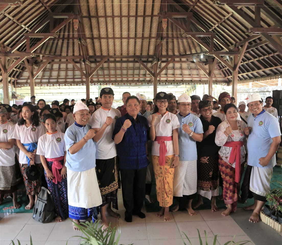 Dokumentasi dari - IKIP PGRI Bali  Gelar Bakti Sosial di Kelurahan Sesetan dan Serangan