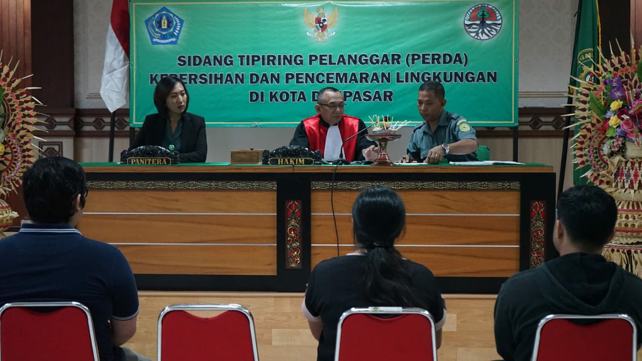 Dokumentasi dari - Buang Limbah ke Sungai Didenda Rp 1,5 Juta