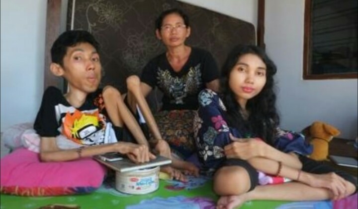 Dokumentasi dari - Lukisan Hasil Penyandang Disabilitas Tembus Pasar Mancanegara