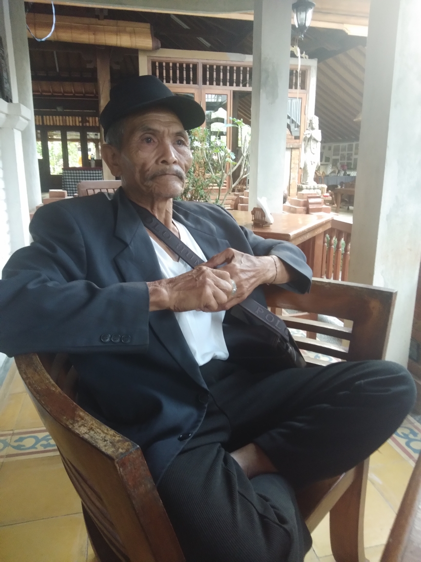 Dokumentasi dari - Berbekalkan Keterampilan Memijit, Ketut Witra dari Desa Munduk Bisa Terbang ke Rusia