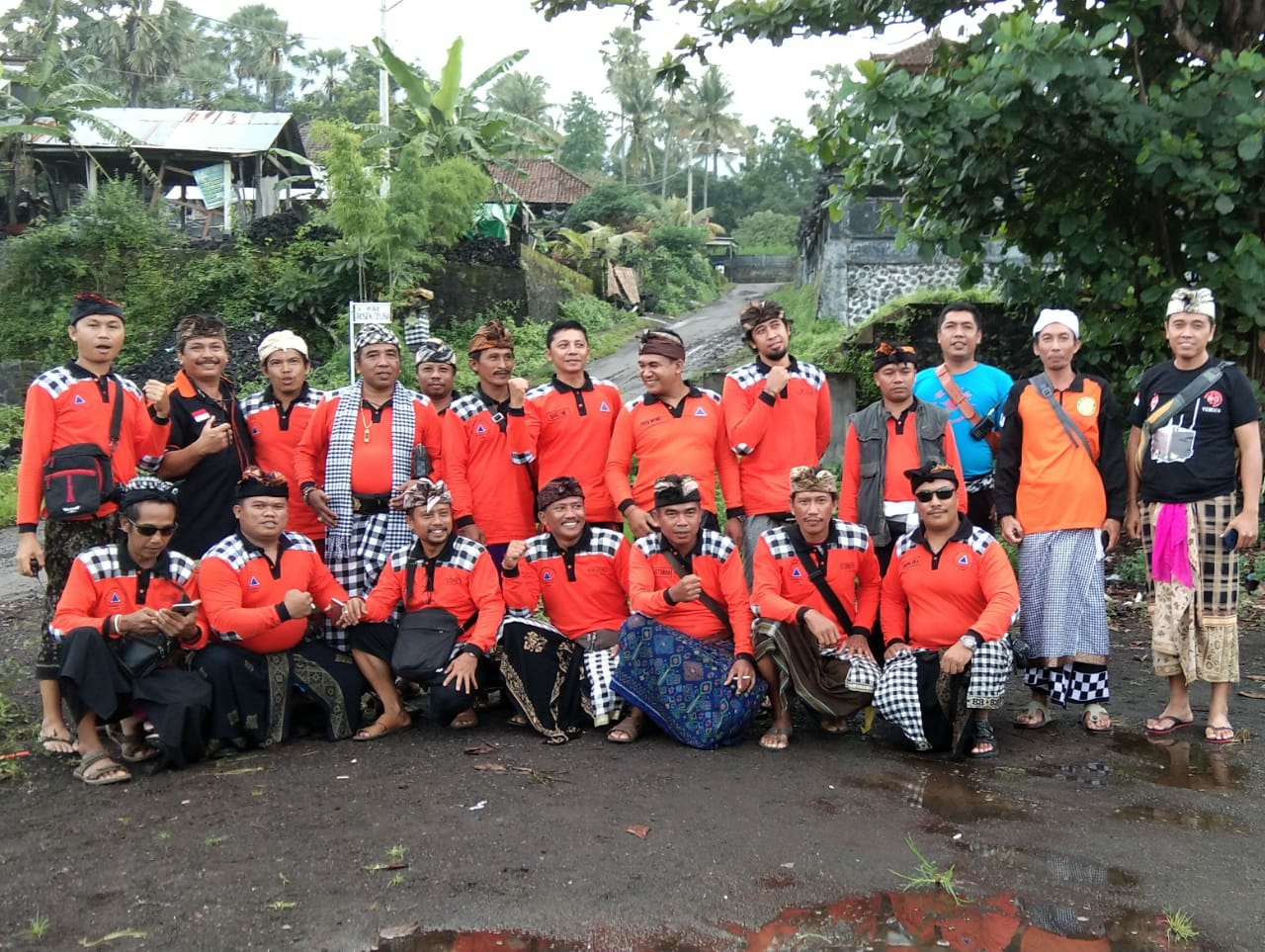Dokumentasi dari - Berbakti kepada Negeri, Pasebaya Agung Mengabdikan Diri Hampir Tak Kenal Batas Waktu