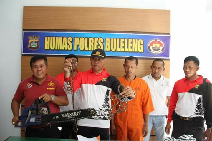 Dokumentasi dari - Polsek Tejakula-Buleleng Amankan Pencuri Kayu di Hutan